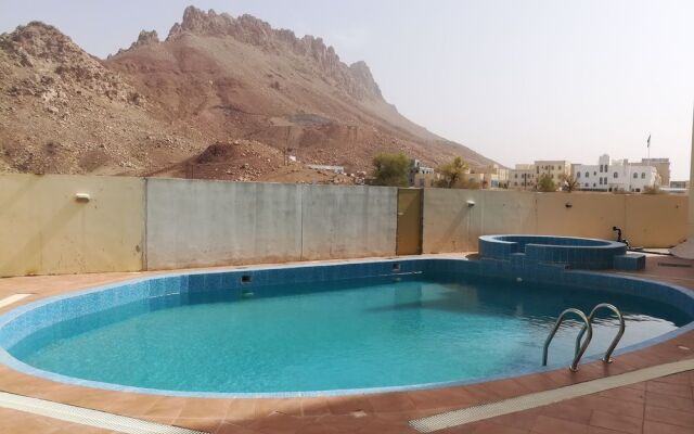 Safari Hotel