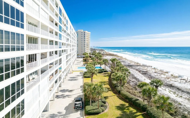 Oceania 405 3 Bedroom Condo by RedAwning