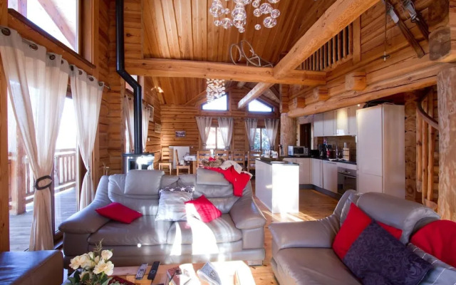 Chalet With a Fireplace at 500m From ski Lift