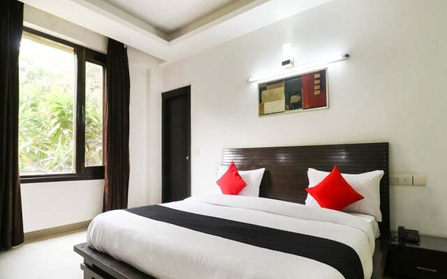 Hotel Green Wood By Dreamz Hospitality