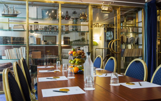 Victory Hotel
