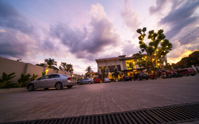 CML Beach Resort & Water Park