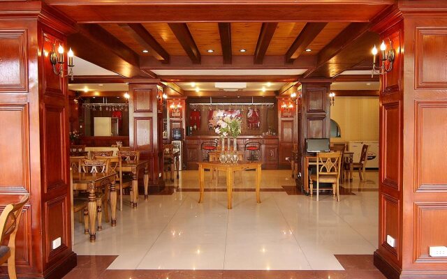 Moonlight Hotel Saigon South
