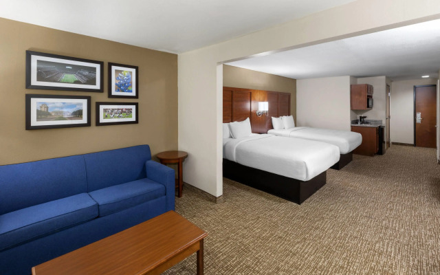 Wingate by Wyndham College Station South