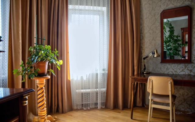 Апартаменты на проспекте Лабораторный 18