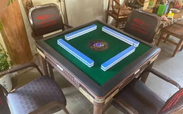 Guzang Xiangbala Diannan Wufu Boutique Inn