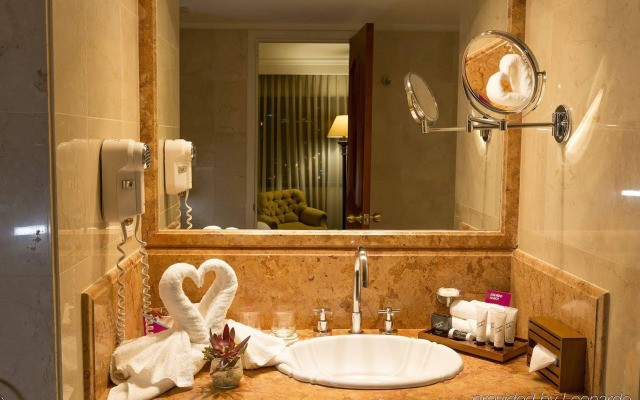Hotel Torre Monserrate