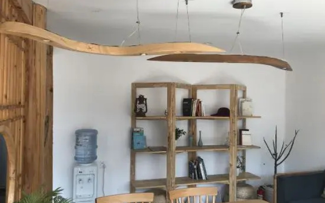 Jiuqi Xijiang Qijian Hostel