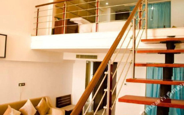 Yicheng Lanbowan Hotspring Holiday Hotel