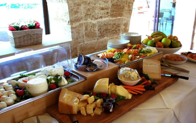 Secolario Masseria Del Viverbene