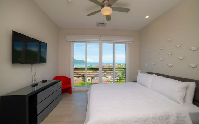 Miramar 2D 3 bdr Ocean View in Los Suenos