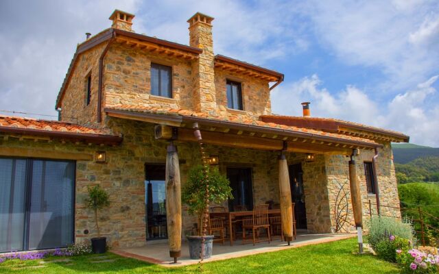 Wonderful Private Villa With Pool in Riparbella