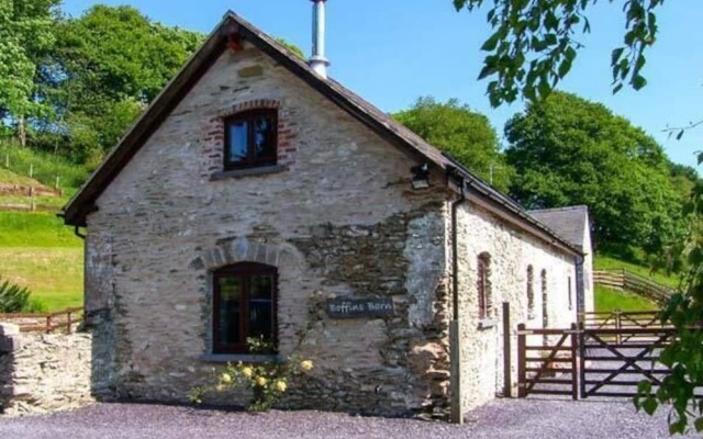 Boffins Barn at Pen Isa Cwm