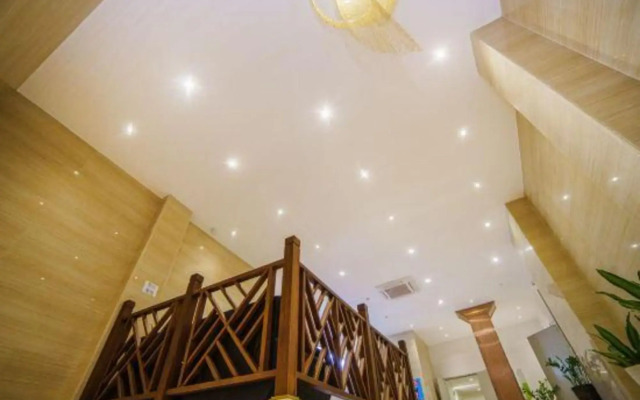 Junchao Light Luxury Hotel