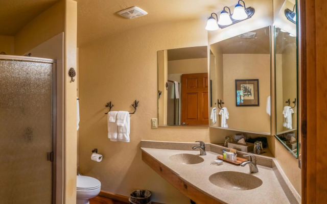 Callahan's Mountain Lodge