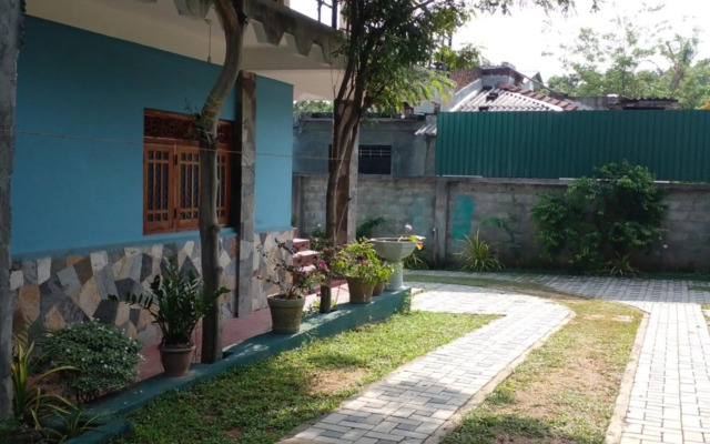 Thomasha Holiday Inn