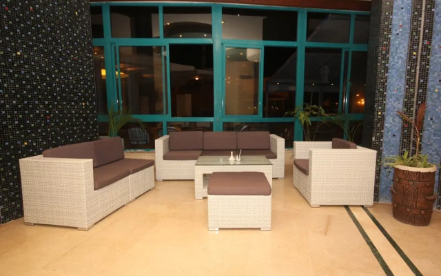 Maamura Palace Hotel