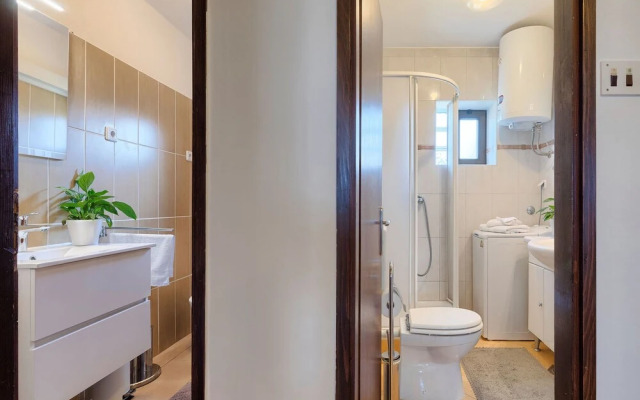 Chiara Bu Inija in Bu Inija