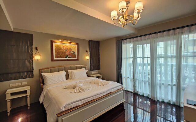 siri grand bangkok hotel