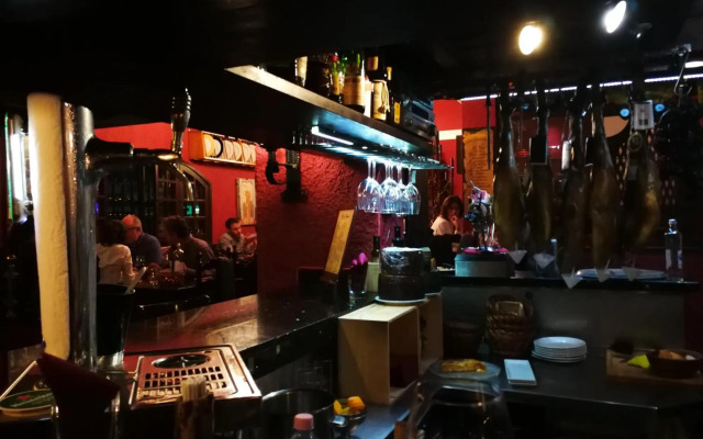 Céntrico y tranquilo apartamento con WIFI