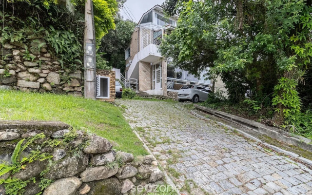 Bela Vista Duplex W/bbq in Bombinhas Ags0642