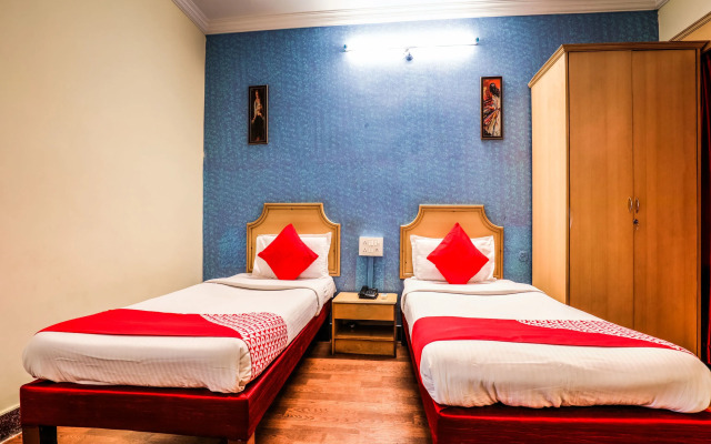 OYO 12237 Luxury Villas