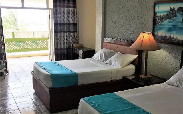 Cariblue Beach Hotel And Scuba Diving Resort