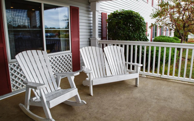 Country Inn & Suites by Radisson, Gurnee, IL