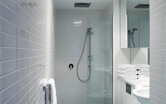 Salamanca Wharf Hotel