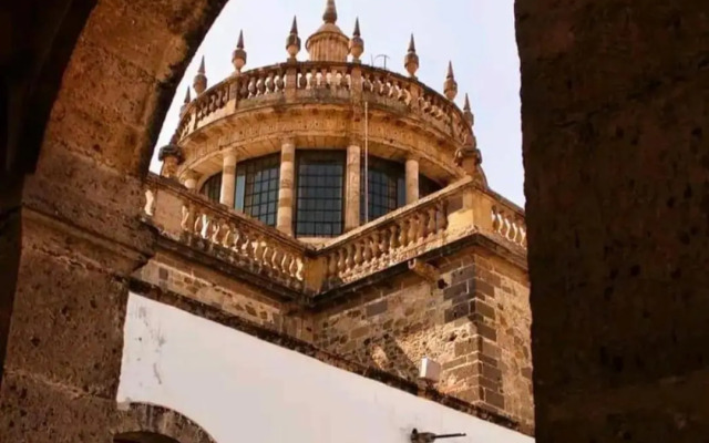 Tu joya Tapatia - Apartamento con alberca y aire acondicionado