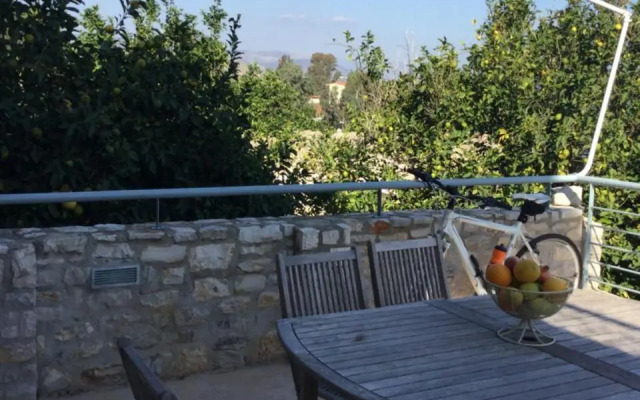 Seafront apartment ΙΙ in Kiveri, near Nafplion.