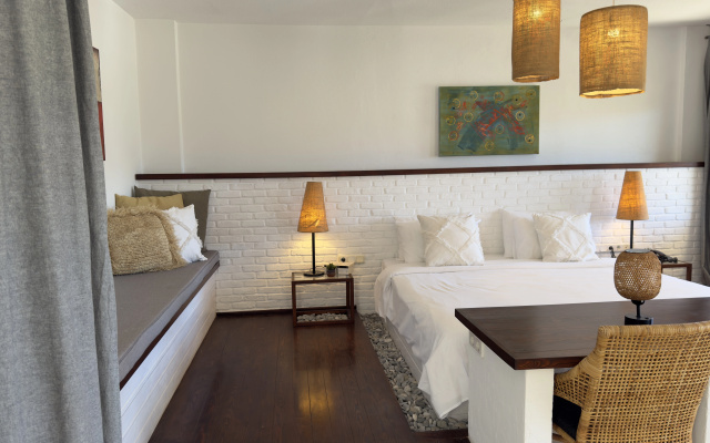 4Reasons Hotel And Bistro