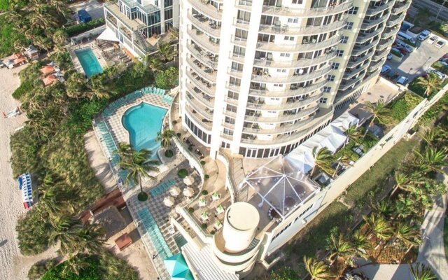 DoubleTree Resort & Spa by Hilton Ocean Point-N. Miami Beach