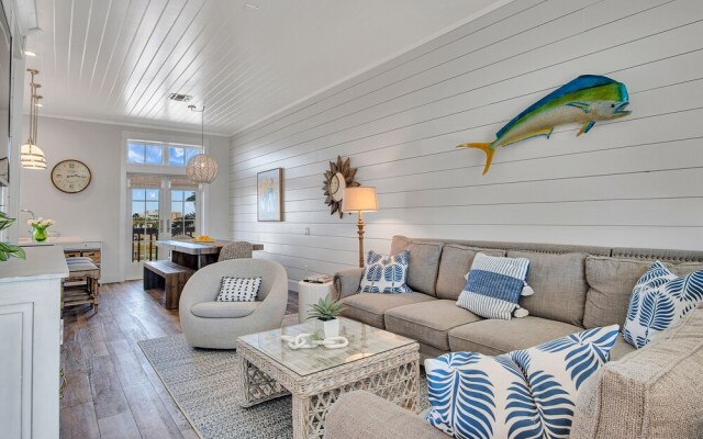 Good Vibes At Sunflower Beach