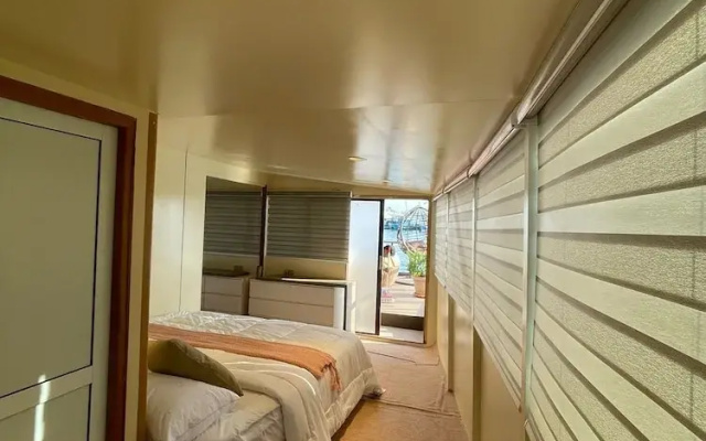 Atoll Villa