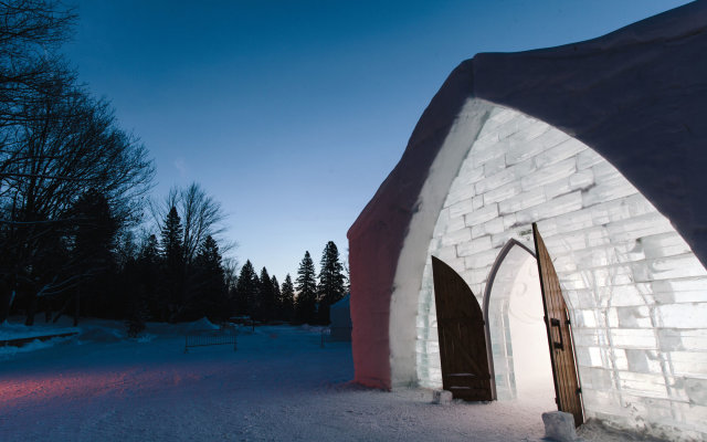 Hotel De Glace