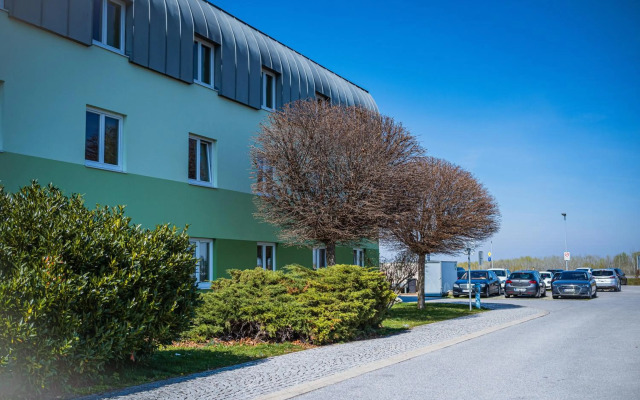 Life Hotel