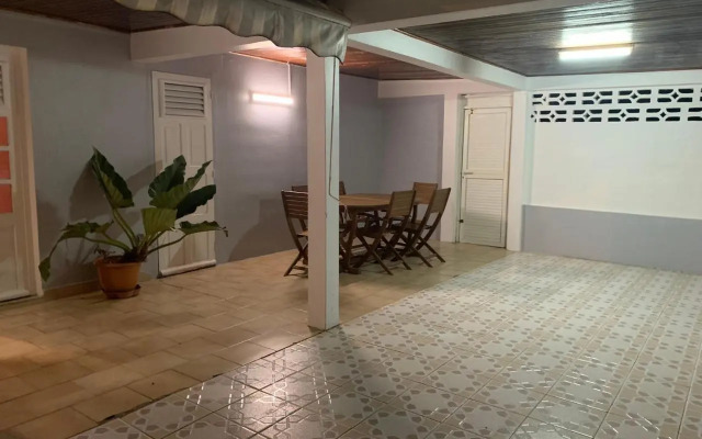 Villa à louer à Sainte-Anne en Martinique
