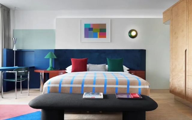Kimpton Main Frankfurt by IHG