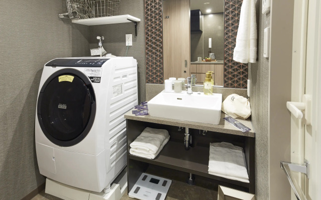 MONday Apart Premium NIHONBASHI