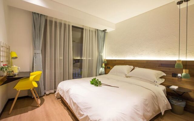 Hangzhou Backlighting Inn