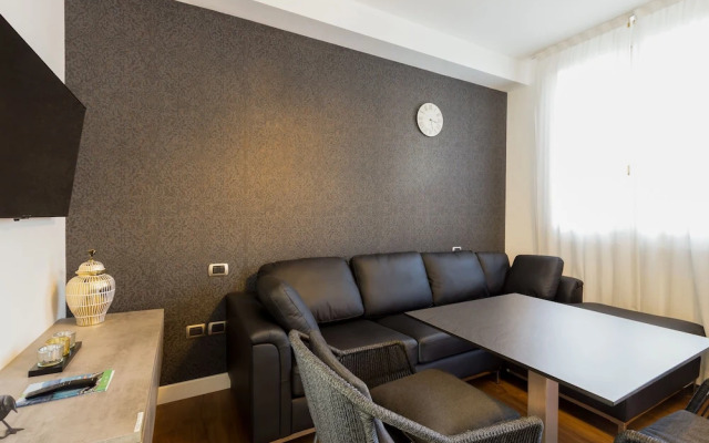 Porto Letizia Iris 4