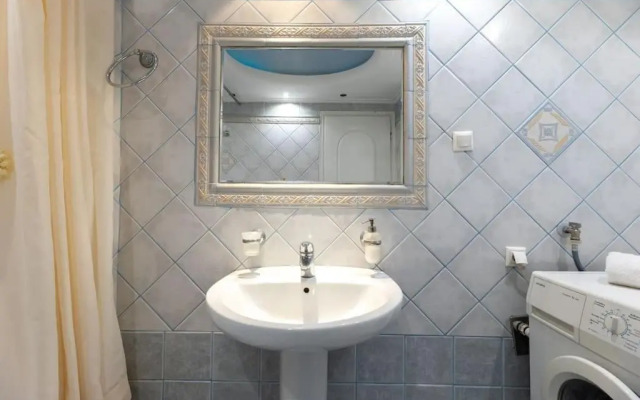 Peristeri 2 BD flat next to metro Agios Antonios