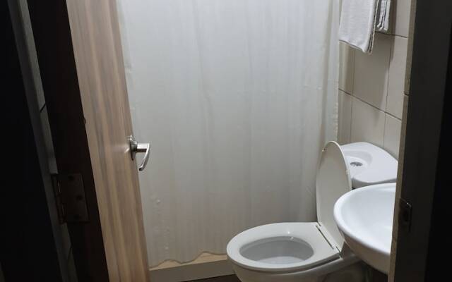 OYO 1011 First Hotel