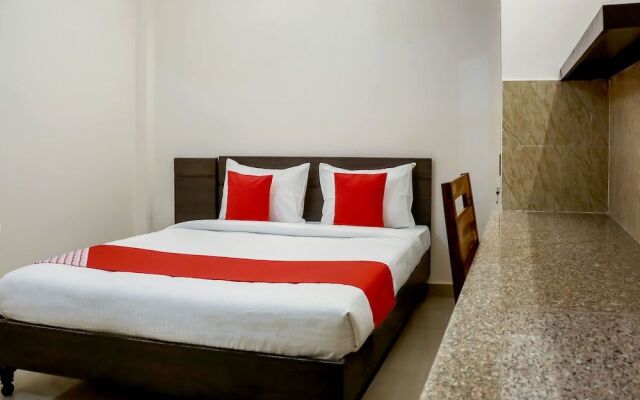 OYO Flagship 17382 AV Residency