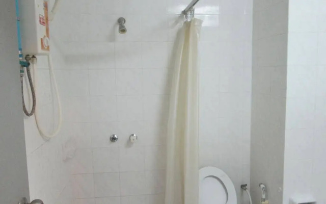 Royal Jommanee Hotel