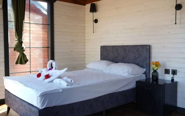 Renka Holiday Houses and Caravan