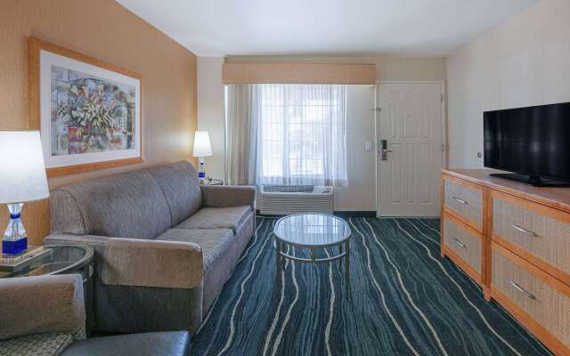 Ramada by Wyndham Costa Mesa/Newport Beach