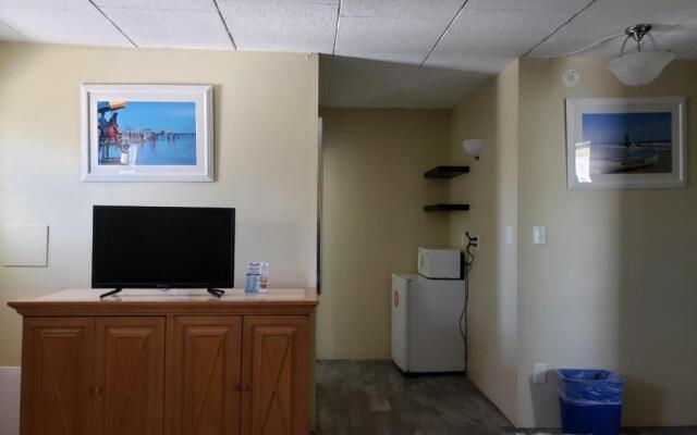 Tropicana Motel