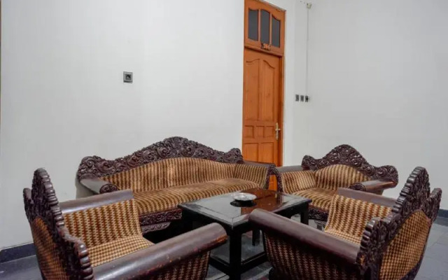 RedDoorz near Tugu Yogyakarta